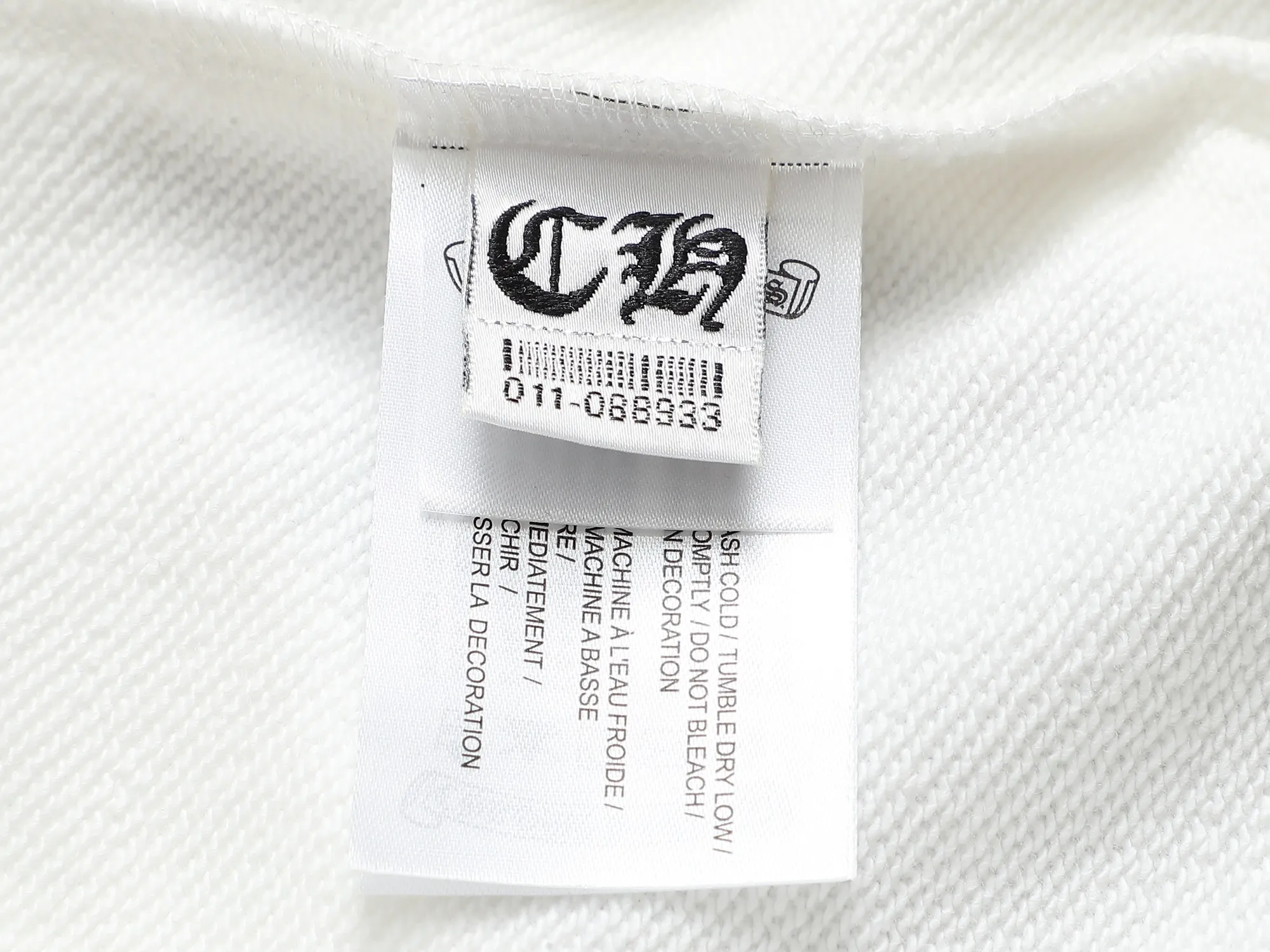 P250 Chrome hearts ch Chrome hearts cross horseshoe LOGO round-neck sweatshirt with thousands of needle embroidery crafts. Large version. Loose and stylish. The difference is the low version, the slim version, the upper body and the crotch. 100% commitment: top quality, not fast food. The highest version on the market. Top quality, 450 grams. 26 custom-dyed double yarn cotton, the same style for men and women, complete with three standards. Color: Black White Size: SMLXL